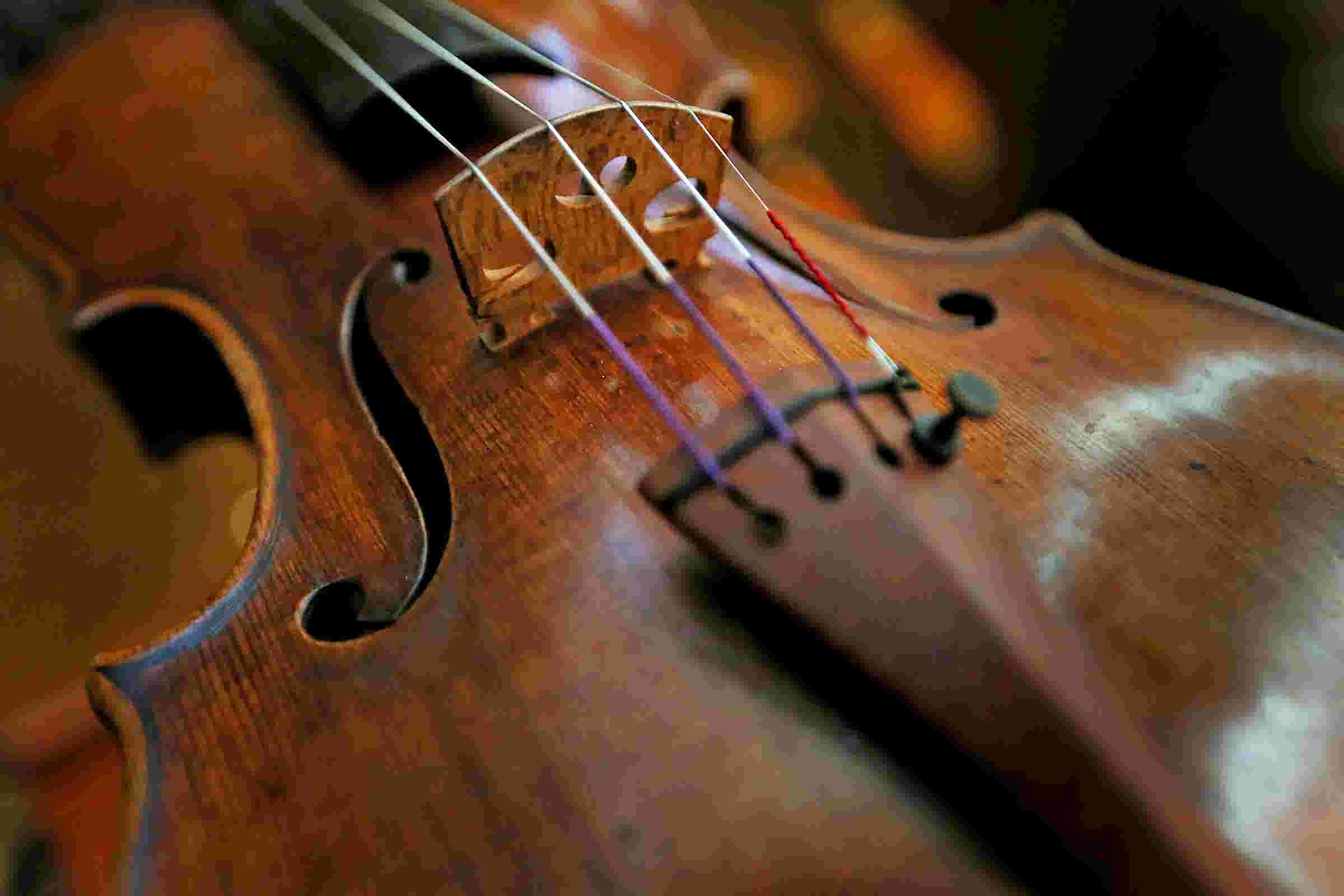 stradivarius violin
