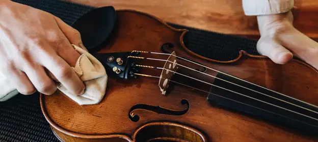 Cello Strings: How to Choose the Right Ones For Your Instrument